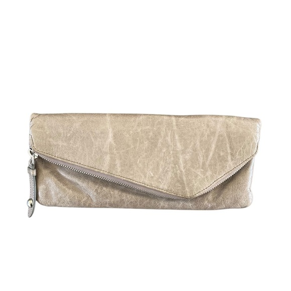 Hobo International Daria Leather Clutch NWT Bag in Stone